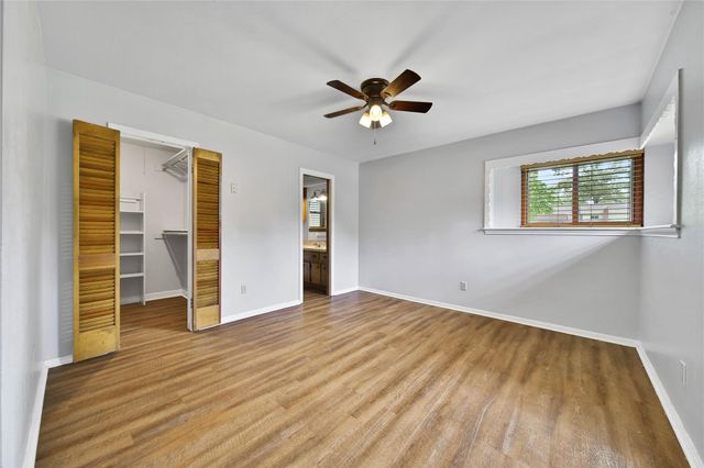 1626 Hamblen Road, Kingwood, TX 77339