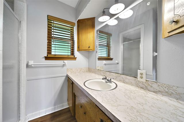 1626 Hamblen Road, Kingwood, TX 77339