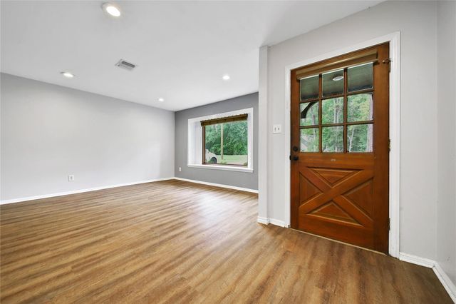 1626 Hamblen Road, Kingwood, TX 77339