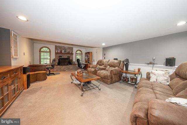 1310 MARY JANE LN, West Chester, PA 19380