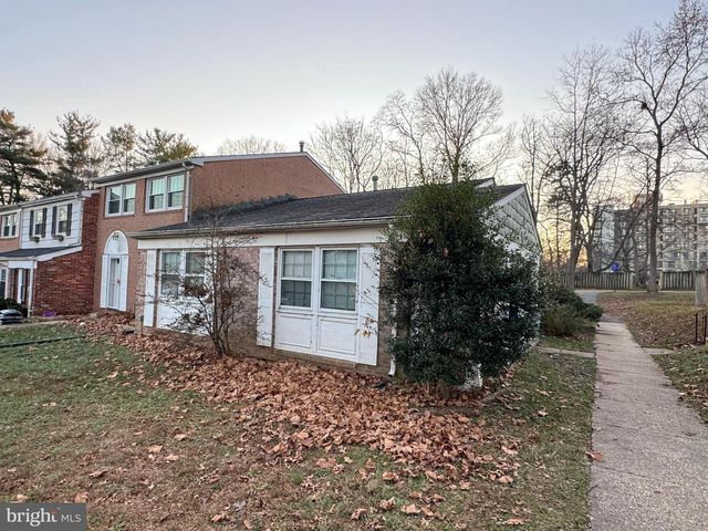 5501 WOODENHAWK CIR, Columbia, MD 21044