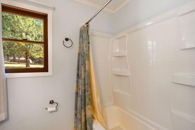 25290 Lodge Road, Idyllwild, CA 92549