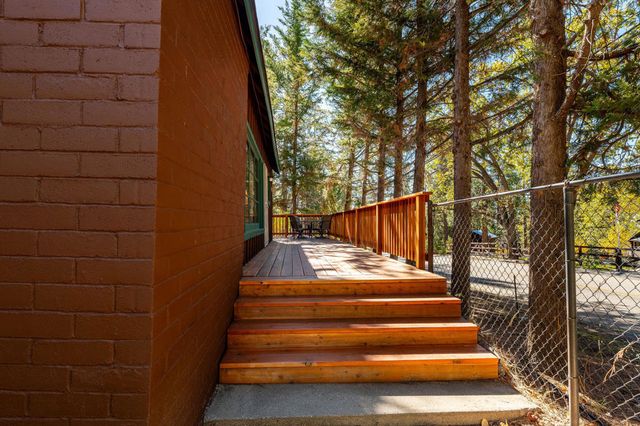 25290 Lodge Road, Idyllwild, CA 92549