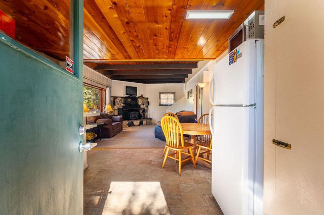 25290 Lodge Road, Idyllwild, CA 92549