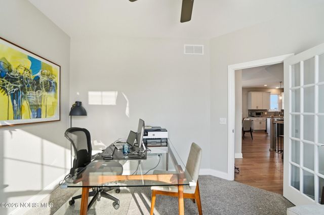 1037 Stoneleigh Road, Perrysburg, OH 43551