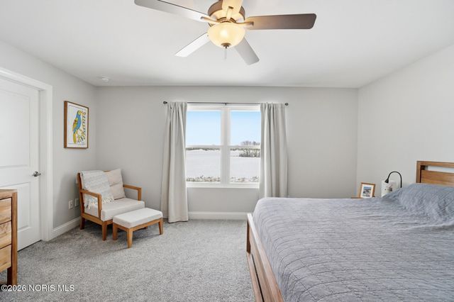 1037 Stoneleigh Road, Perrysburg, OH 43551