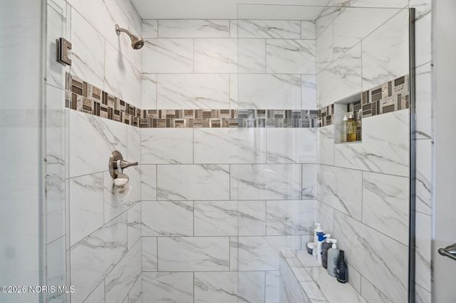 1037 Stoneleigh Road, Perrysburg, OH 43551