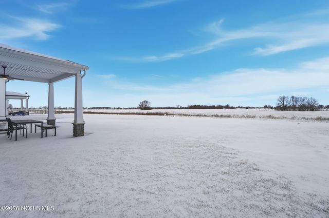 1037 Stoneleigh Road, Perrysburg, OH 43551