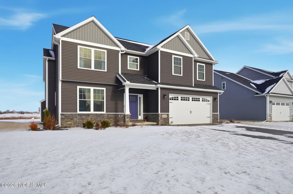 1037 Stoneleigh Road, Perrysburg, OH 43551