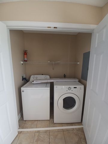 920 Van Buren Ave, Oak Grove, KY 42262