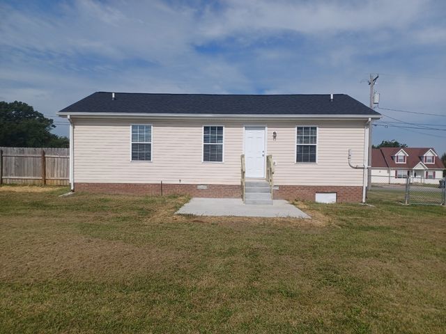 920 Van Buren Ave, Oak Grove, KY 42262