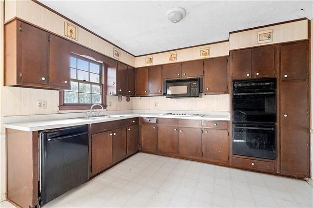 1548 Sprayberry Drive, Marietta, GA 30066