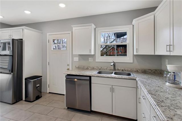 1710 Morgan Avenue, Parsons, KS 67357