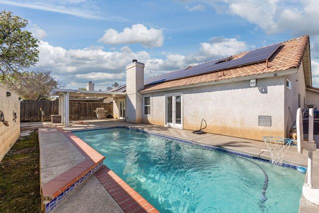 11919 Hannah Denise Avenue, Bakersfield, CA 93312