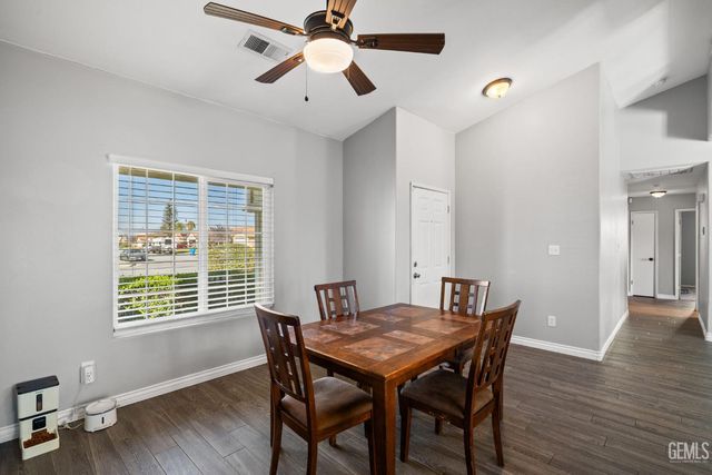 11919 Hannah Denise Avenue, Bakersfield, CA 93312