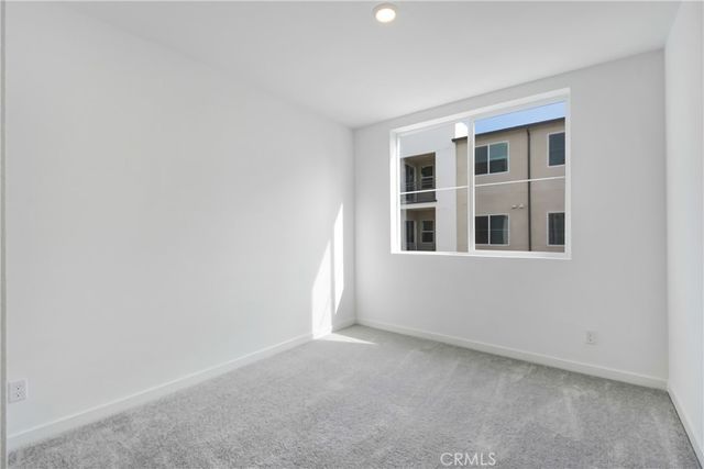 4127 E Circle Paseo 202, Ontario, CA 91764