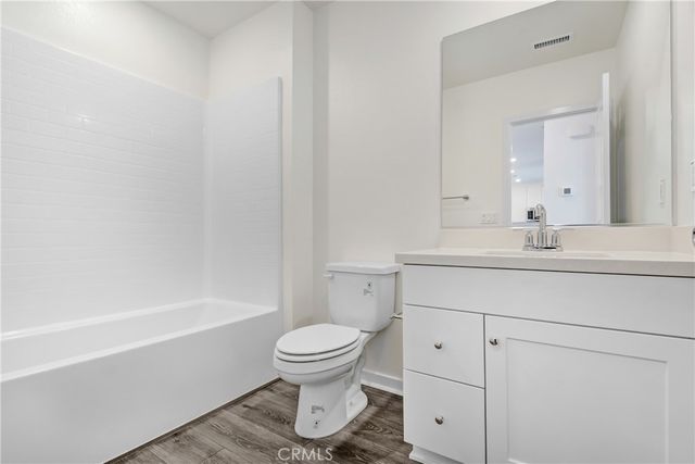 4127 E Circle Paseo 202, Ontario, CA 91764