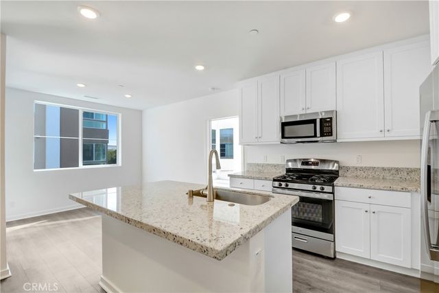4127 E Circle Paseo 202, Ontario, CA 91764