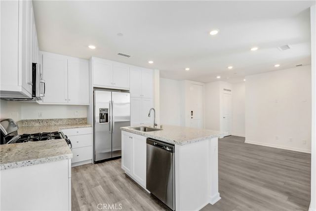 4127 E Circle Paseo 202, Ontario, CA 91764
