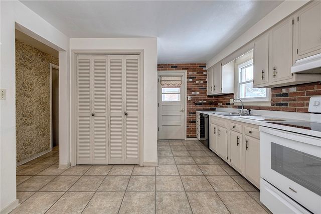 585 Short Street, City Of Greensburg, PA 15601