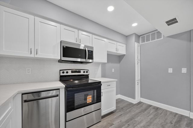 5033 Cedar Springs Road, Dallas, TX 75235