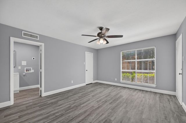 5033 Cedar Springs Road, Dallas, TX 75235