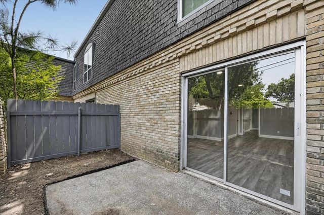 5033 Cedar Springs Road, Dallas, TX 75235
