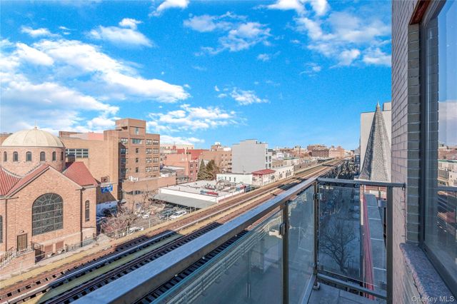 30-63 31st Street 605, Astoria, NY 11102