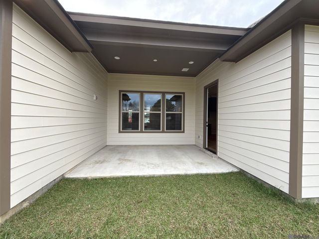 15250 Hazelwood Ct, Prairieville, LA 70769