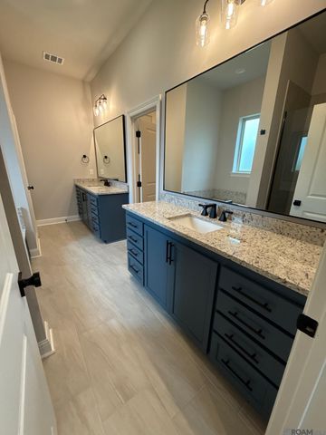 15250 Hazelwood Ct, Prairieville, LA 70769