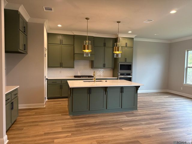 15250 Hazelwood Ct, Prairieville, LA 70769