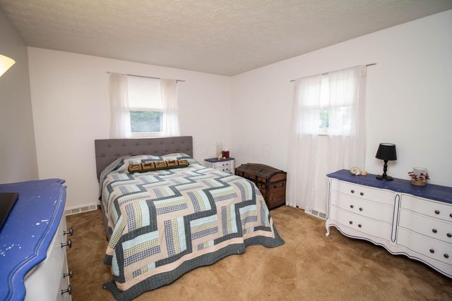 1755 Hillandale Avenue, Columbus, OH 43229
