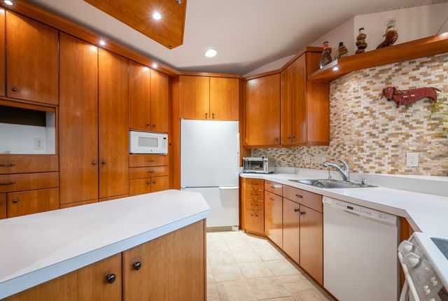 8313 Still Spring Court, Bethesda, MD 20817