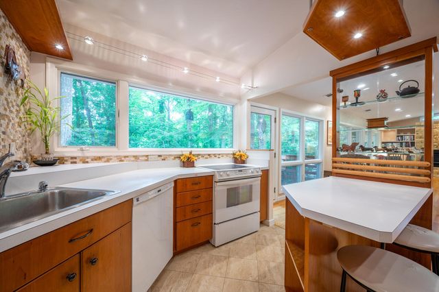 8313 Still Spring Court, Bethesda, MD 20817