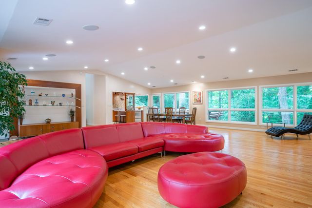8313 Still Spring Court, Bethesda, MD 20817