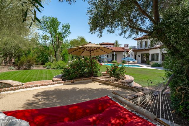 5434 E CAMELHILL Road, Phoenix, AZ 85018
