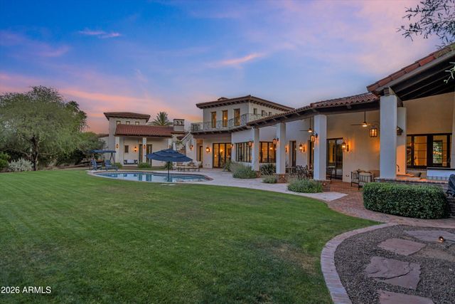 5434 E CAMELHILL Road, Phoenix, AZ 85018