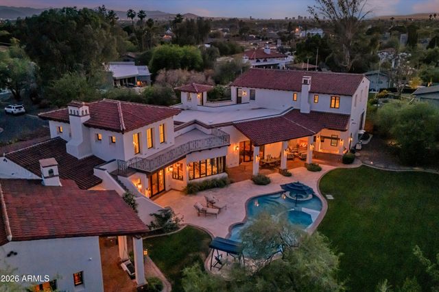 5434 E CAMELHILL Road, Phoenix, AZ 85018