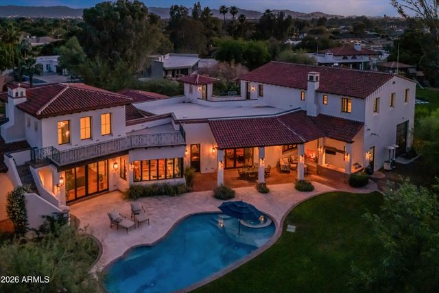 5434 E CAMELHILL Road, Phoenix, AZ 85018
