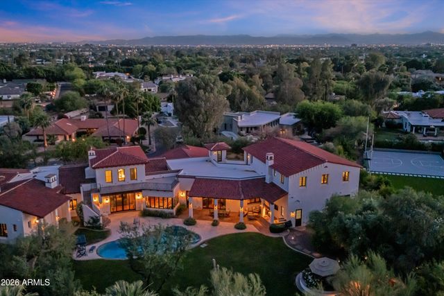 5434 E CAMELHILL Road, Phoenix, AZ 85018