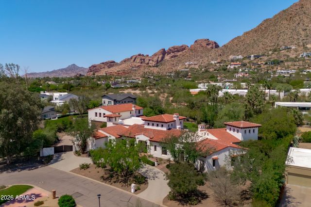 5434 E CAMELHILL Road, Phoenix, AZ 85018