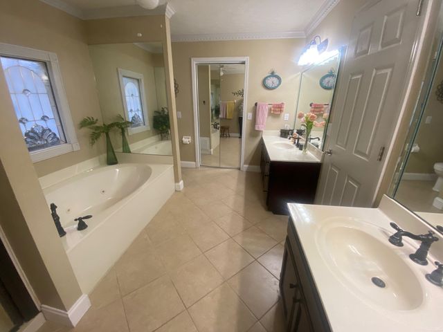 102 Ballentrae Ct, Hendersonville, TN 37075