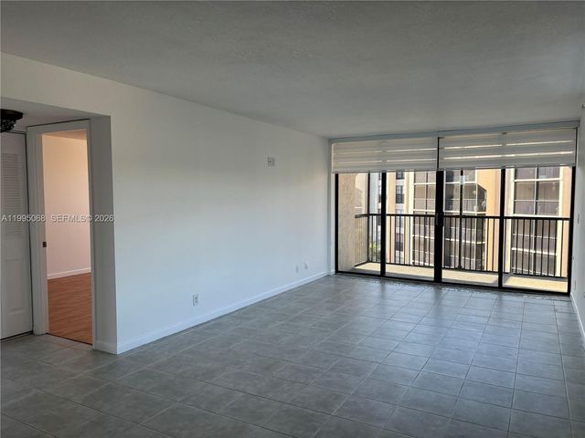 21 Royal Palm way 5060, Boca Raton, FL 33432