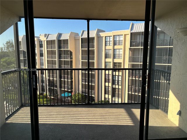 21 Royal Palm way 5060, Boca Raton, FL 33432