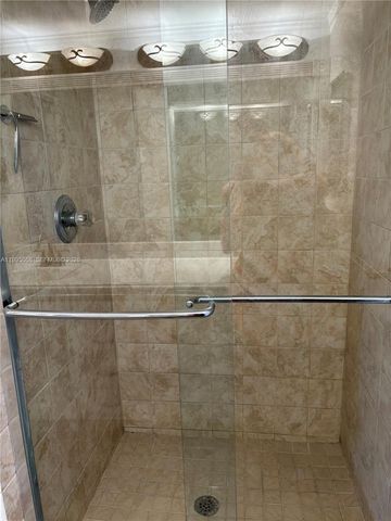 21 Royal Palm way 5060, Boca Raton, FL 33432