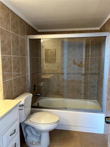 21 Royal Palm way 5060, Boca Raton, FL 33432