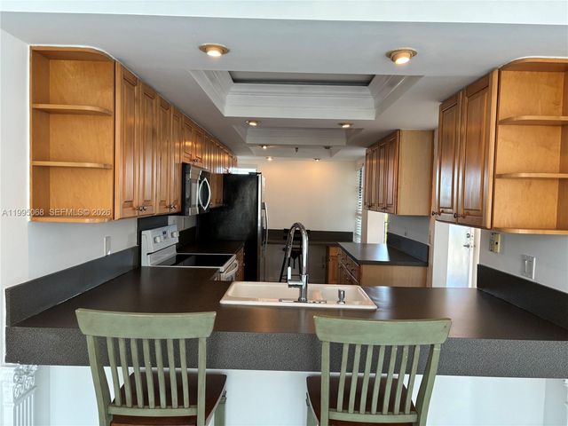 21 Royal Palm way 5060, Boca Raton, FL 33432