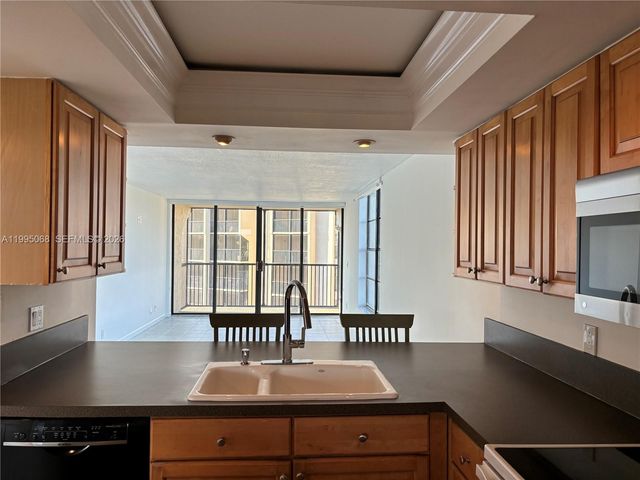 21 Royal Palm way 5060, Boca Raton, FL 33432