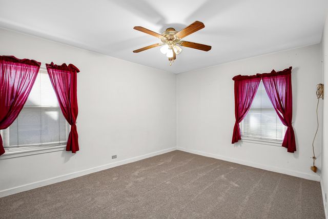 4320 W 99th Place, Oak Lawn, IL 60453