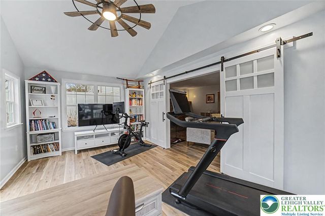 2384 James Drive, South Whitehall Twp, PA 18104